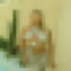 Charmante Amira, 23 ans à Templeuve-en-Pévèle - voir sa photo
