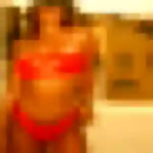 Mia (24 ans) à Thyez propose une rencontre ce soir