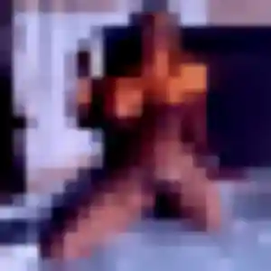 Anne-Marie, 19 ans, en ligne à Valbonne pour une rencontre coquine