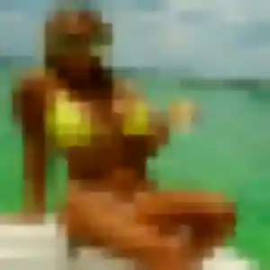 Photo exclusive de Nicole, 25 ans à Varennes-Vauzelles - rencontre coquine