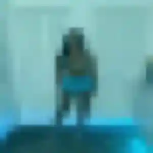 Contacte Elena, 35 ans à Vélizy-Villacoublay en privé