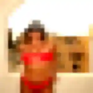 Ulrike (37 ans) à Villars cherche un rencontre cougar maintenant