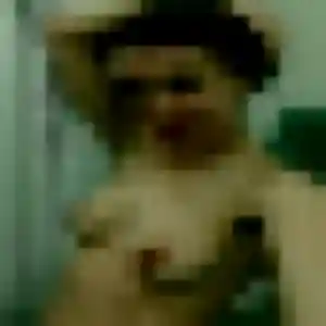 Berengere, 32 ans, connectée à Villeneuve-lès-Maguelone pour une rencontre coquine