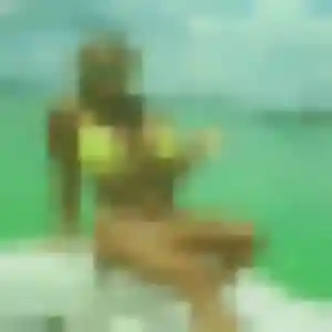 Karima, 32 ans, cherche un rencontre cougar à Villepreux